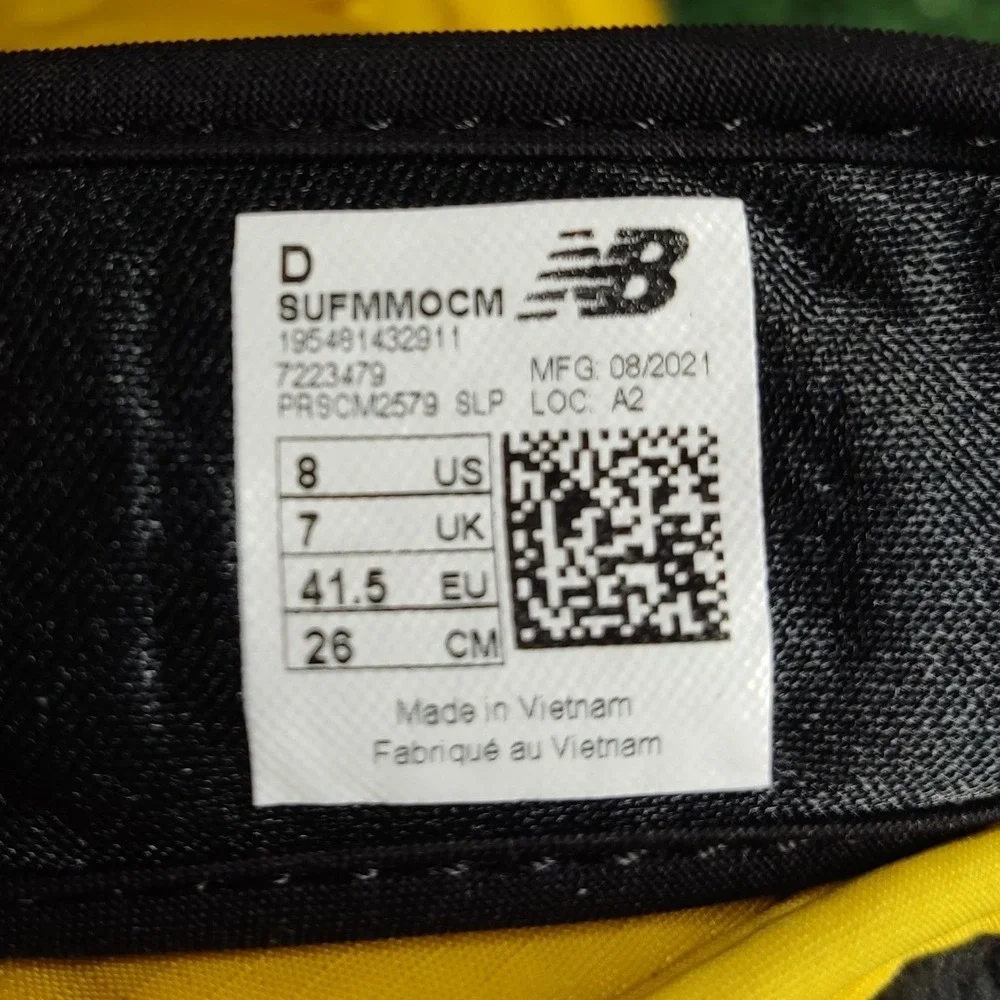New Balance‎ Slippers Mens 8 Yellow Caravan Moc Mid v2 Primaloft SUFMMOCM Buckle